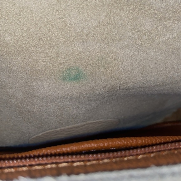 🌟EUC Cream Dooney & Burke Crossbody Bag - Picture 7 of 12